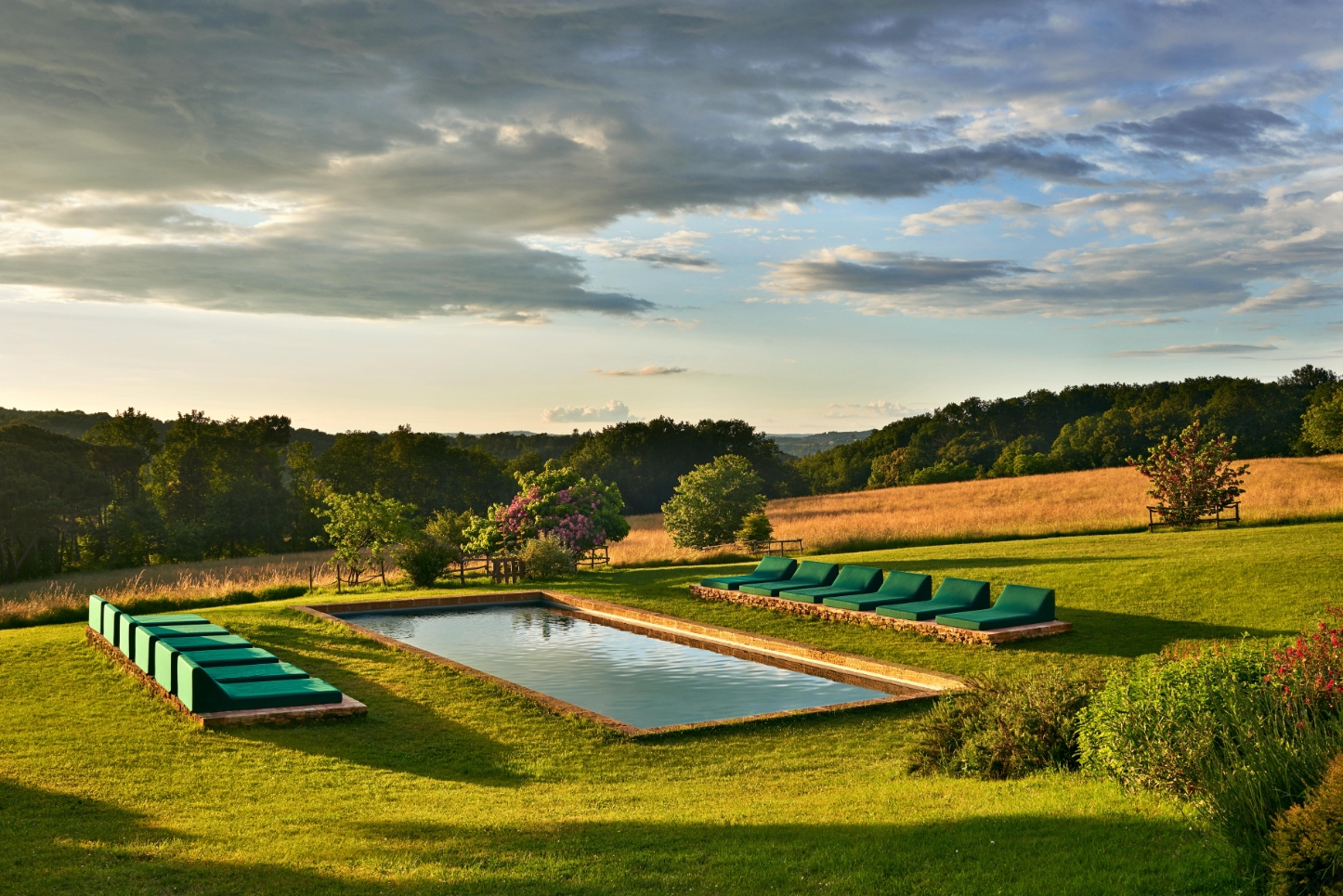piscine chateau bourlie